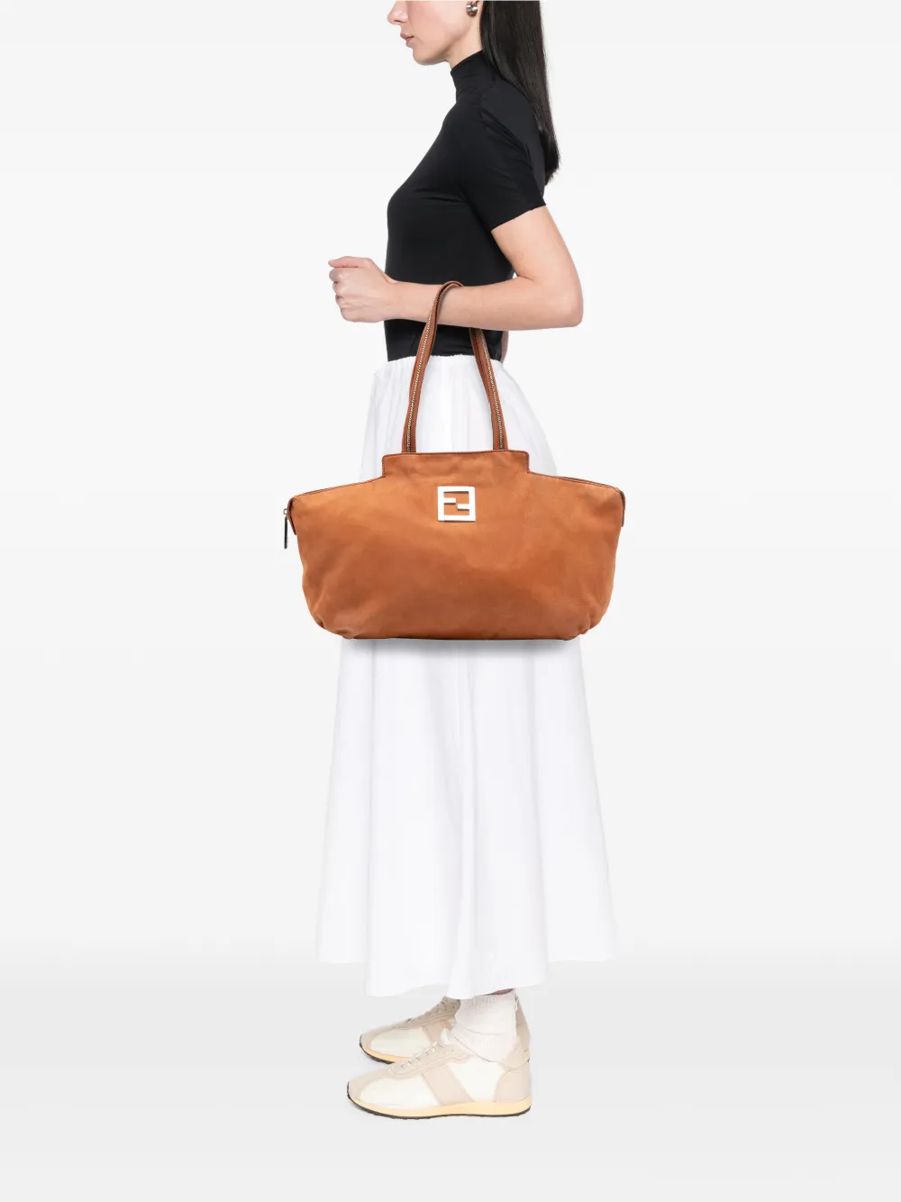 Fendi Pre-Owned 2010-2025 Medium FF Nubuck Chains tote bag | Pre-Owned | Image 2