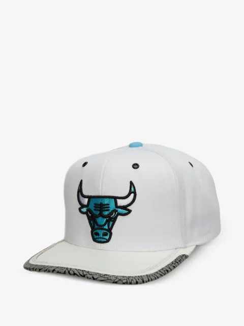 Mitchell & Ness NBA 시카고 불스 데이 3 스냅백 캡 모자