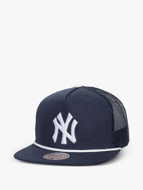 Mitchell & Ness New York Yankees MLB Roper Trucker baseball cap