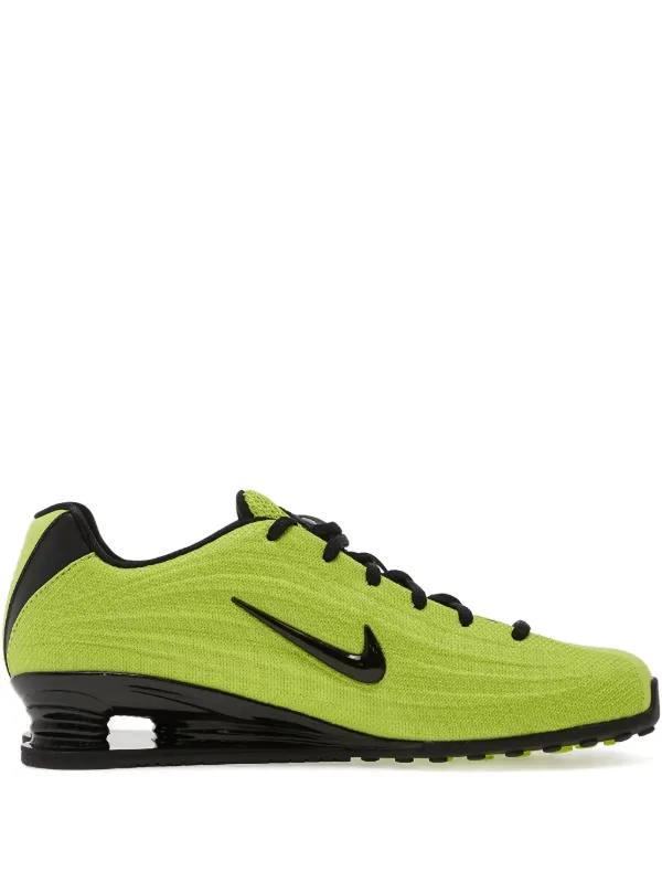 Nike Shox Z スニーカー | グリーン | FARFETCH JP