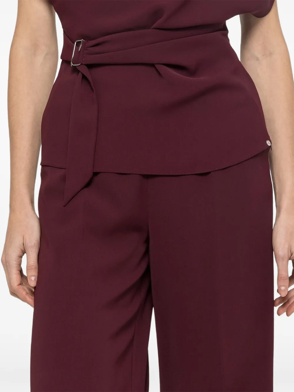 NISSA Plooibroek Rood