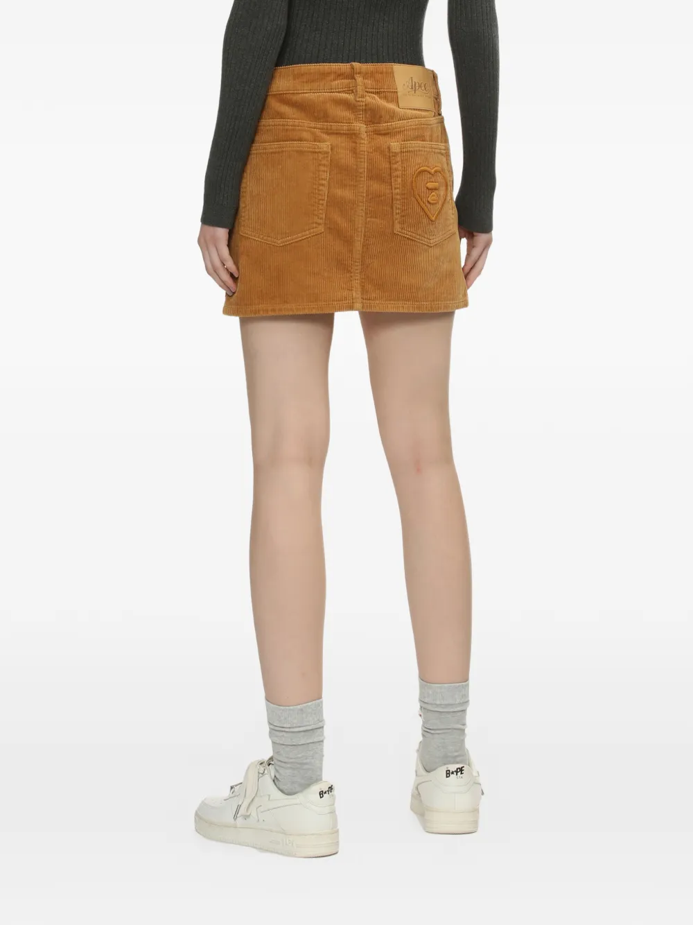 A BATHING APE Ribfluwelen mini-rok met hartzak Bruin