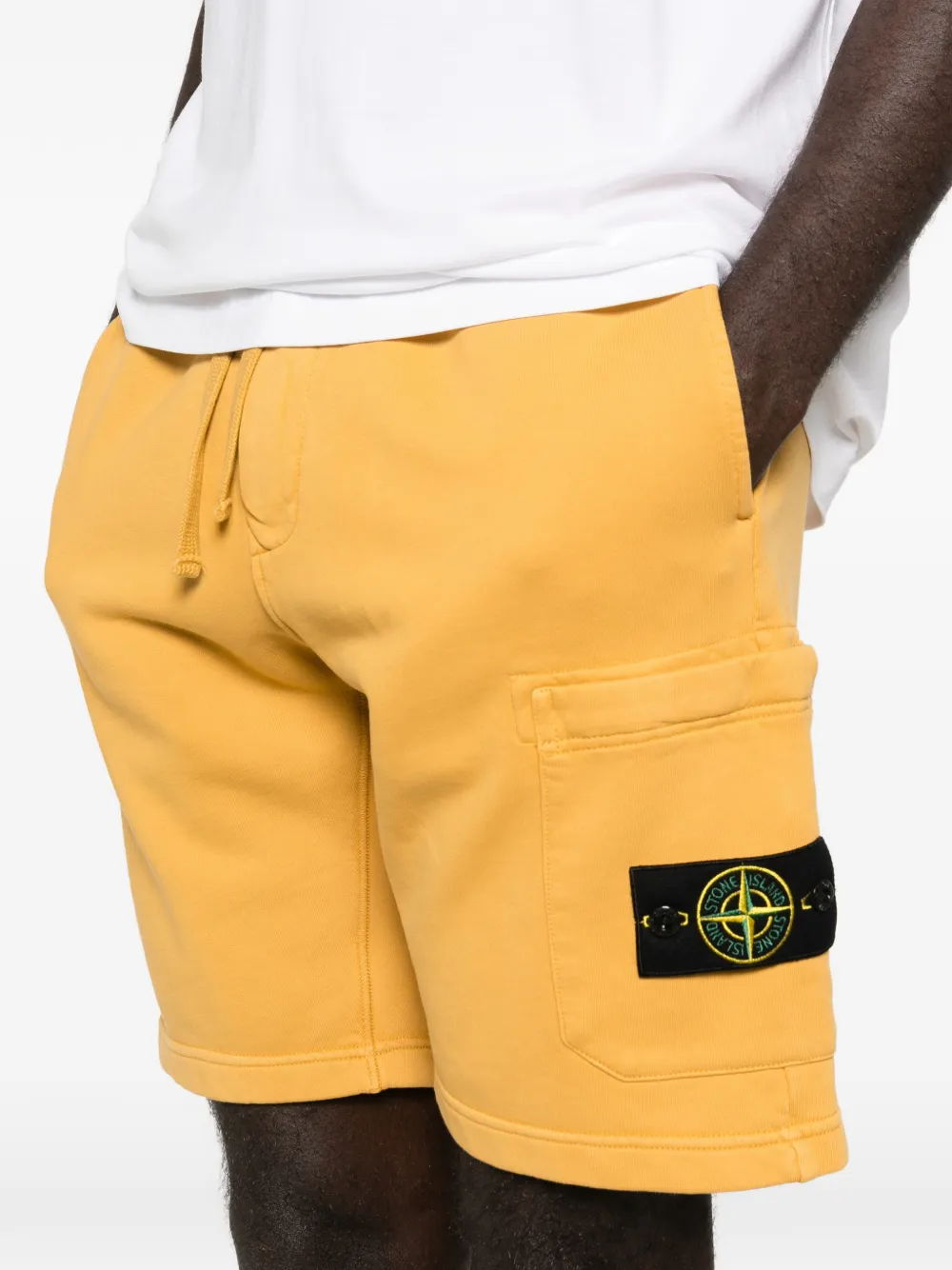 Stone Island Shorts met trekkoord Geel