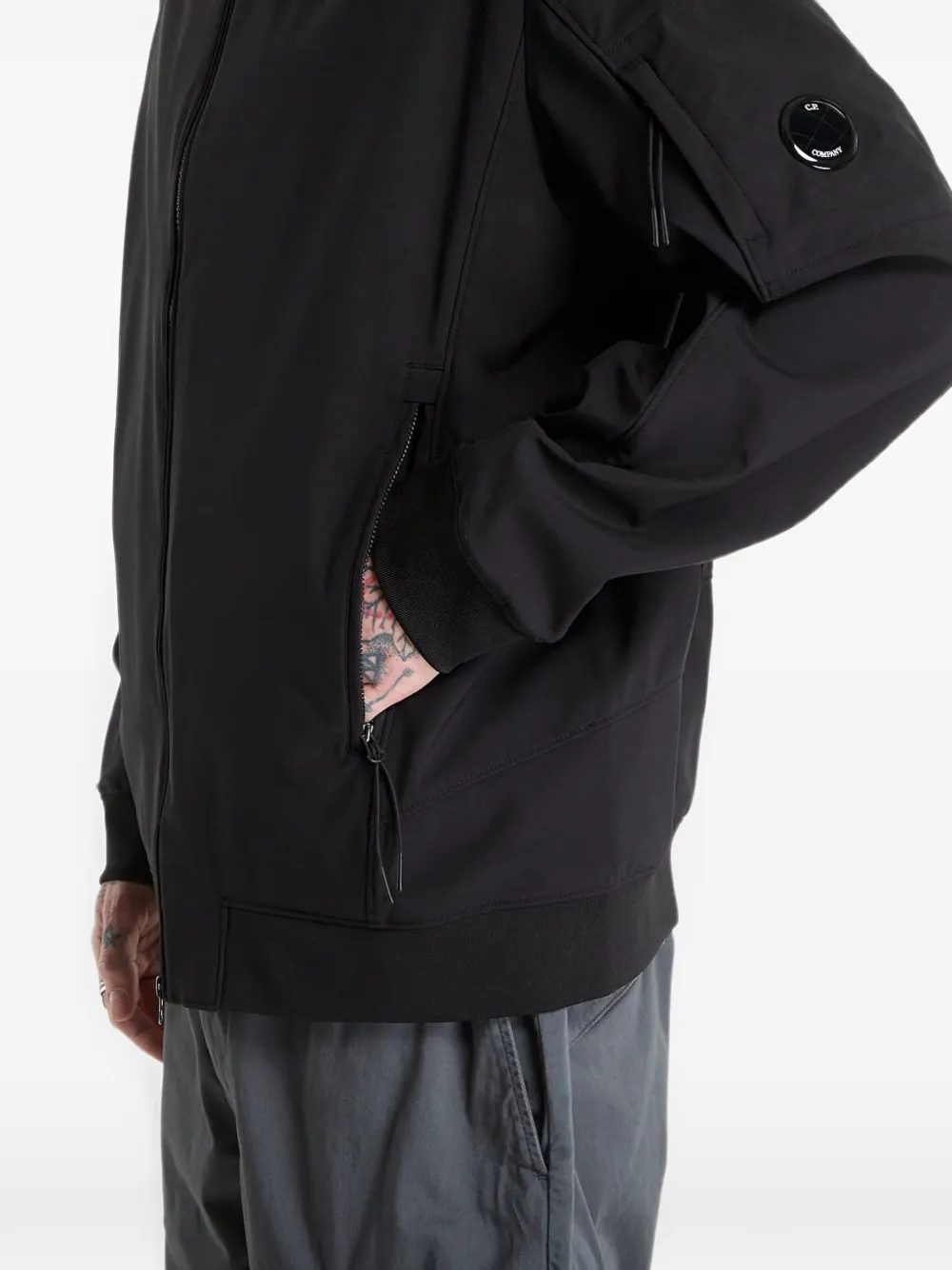 C.P. Company フーデッド ジップジャケット | ブラック | FARFETCH JP