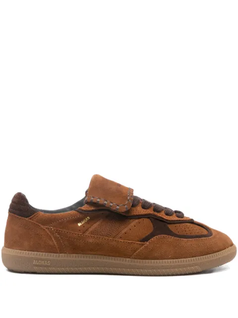 ALOHAS tenis con agujetas y perforaciones