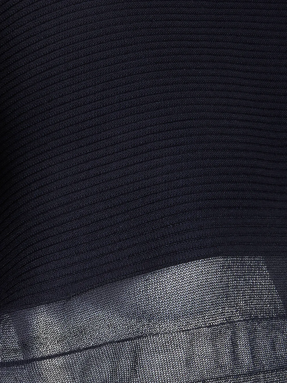Issey Miyake Geplooide jurk met hoge hals Zwart
