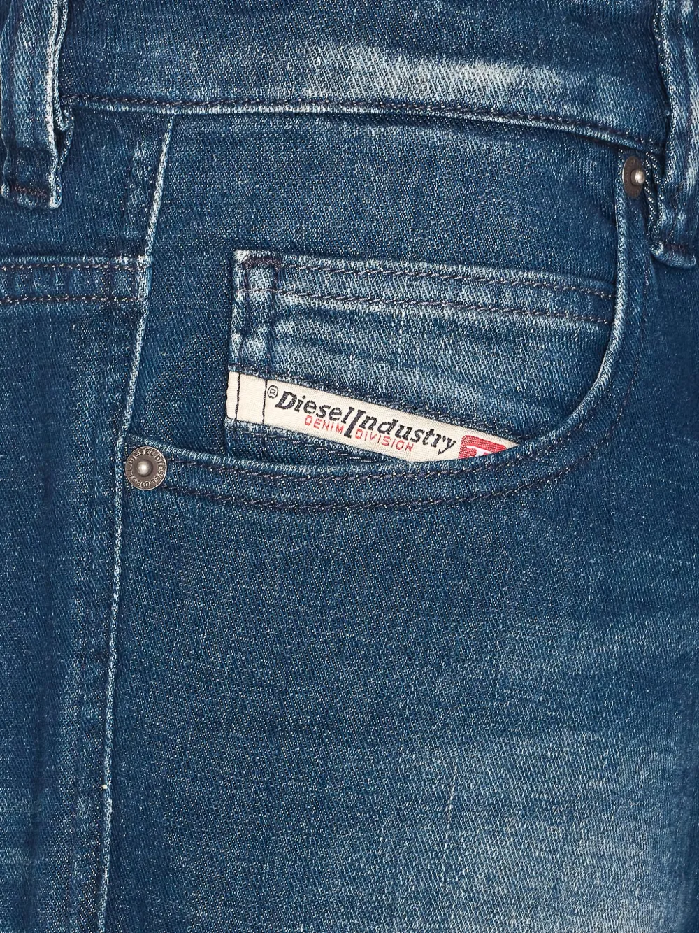 Diesel 1193 D-byl jeans met knoopsluiting en vijf zakken Blauw