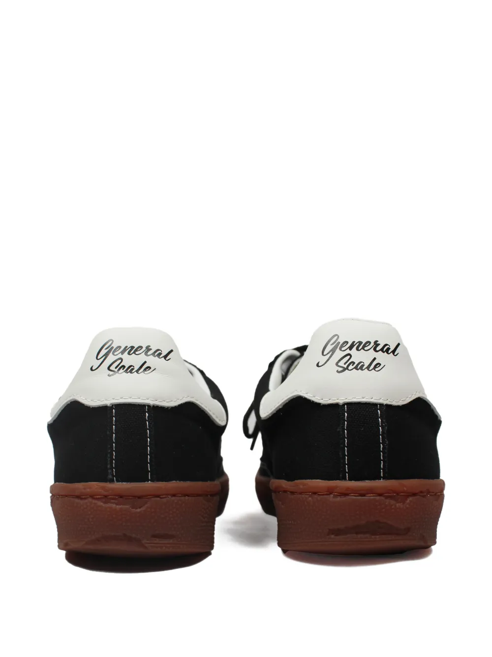 Maison MIHARA YASUHIRO contrast-stitching leather sneakers Zwart