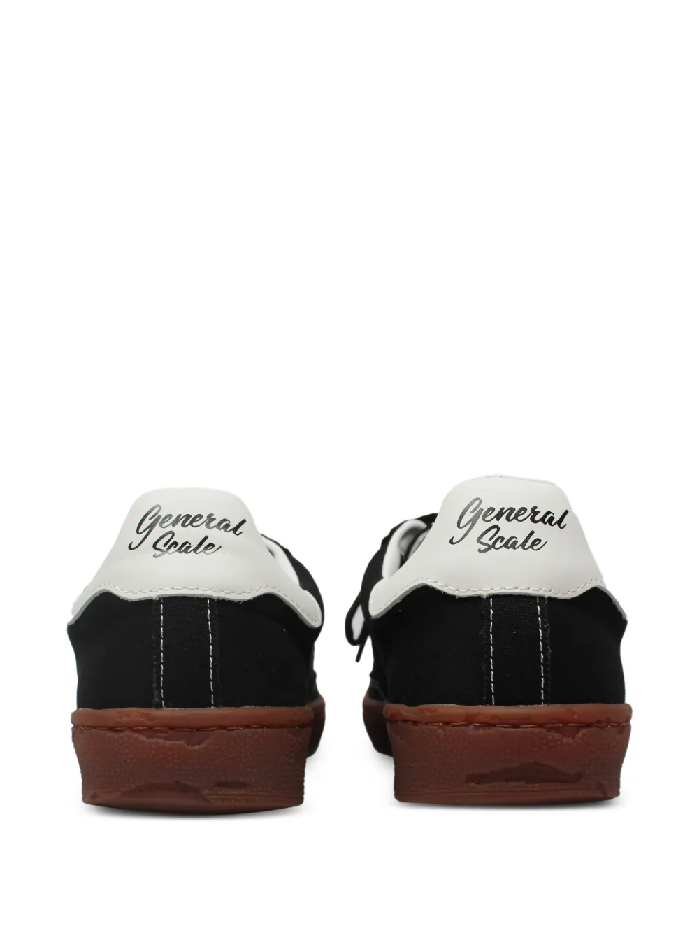 Maison MIHARA YASUHIRO Leren sneakers met contrasterend stiksel Zwart