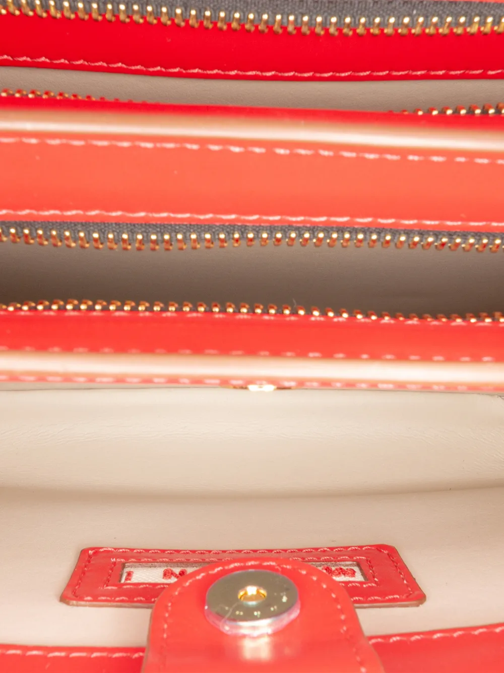 2020-2025 Leather Trunk Reverse Crossbody Bag