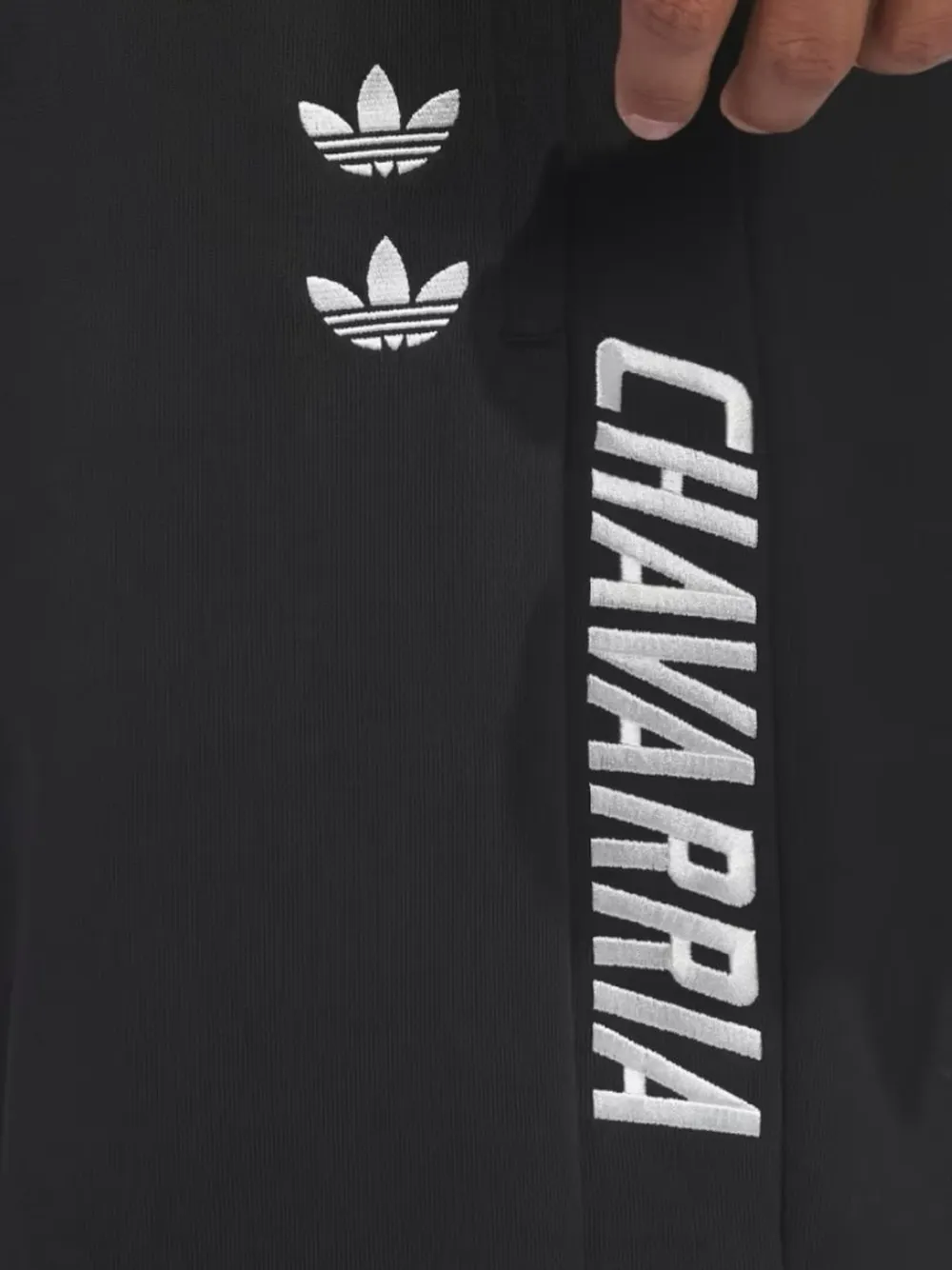 adidas Willy Chavarria ブラック トラックパンツ S Willy Chavarria x Adidas トラックパンツ | ブラック | FARFETCH JP