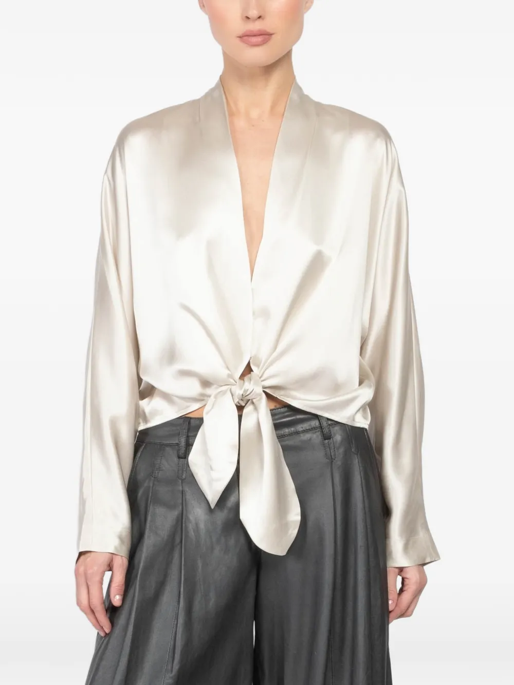 The Sei tie-front blouse - Toni neutri
