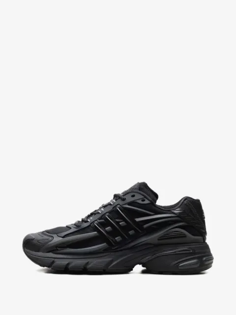 adidas x Pharrell Adistar Jellyfidh low-top sneakers