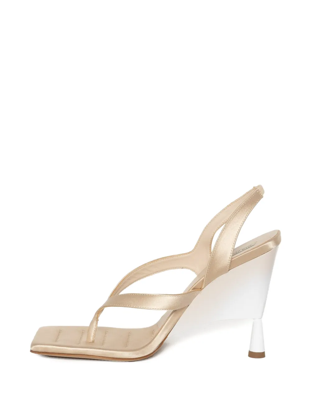 GIABORGHINI Rosie sandalen met vierkante neus en hak Beige