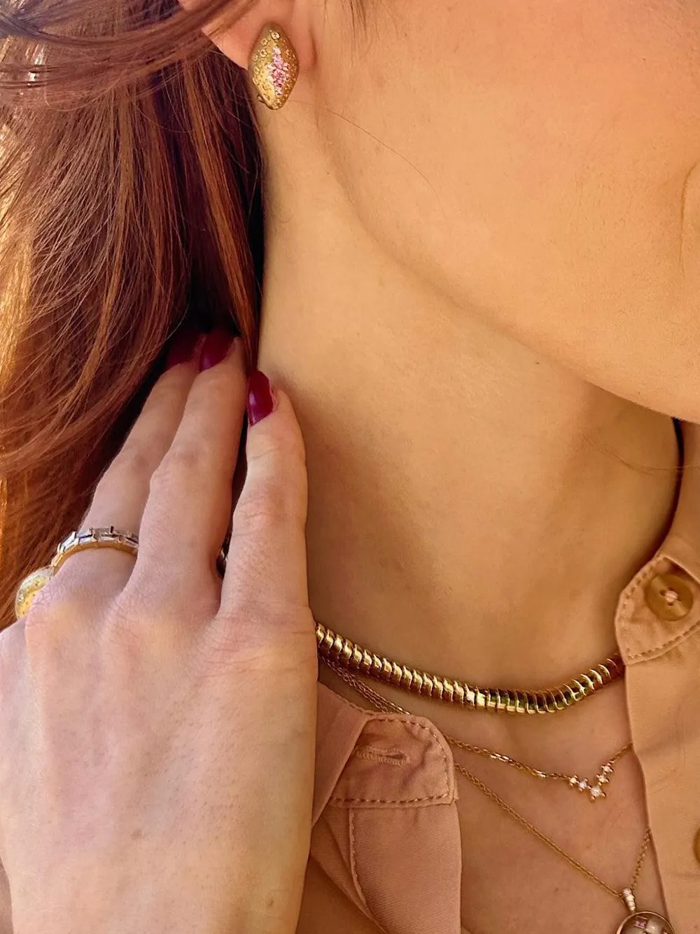 Meredith Young sapphire huggie earrings - Gold