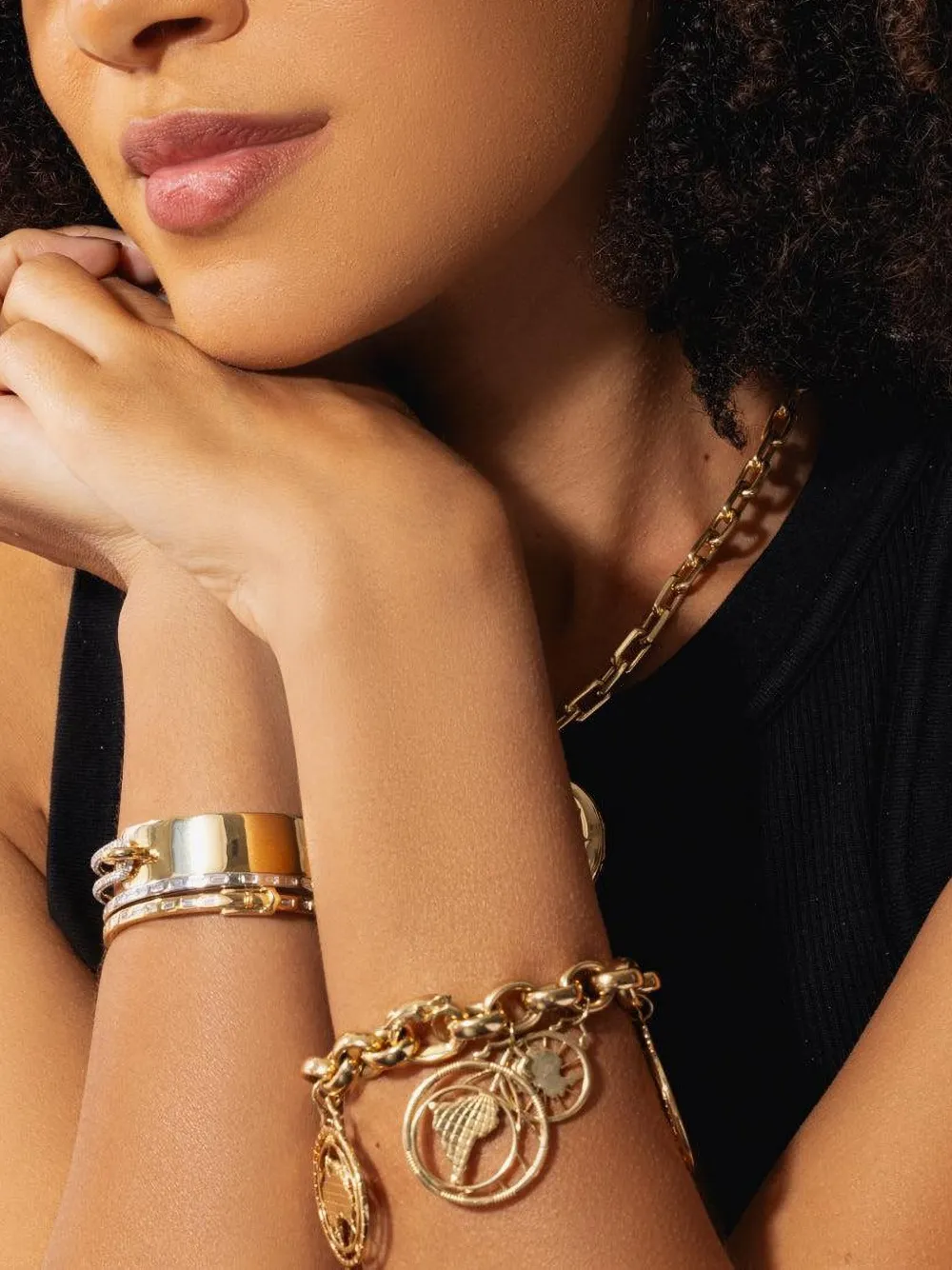 Walters Faith Huxley coil-link huggie earrings - Oro