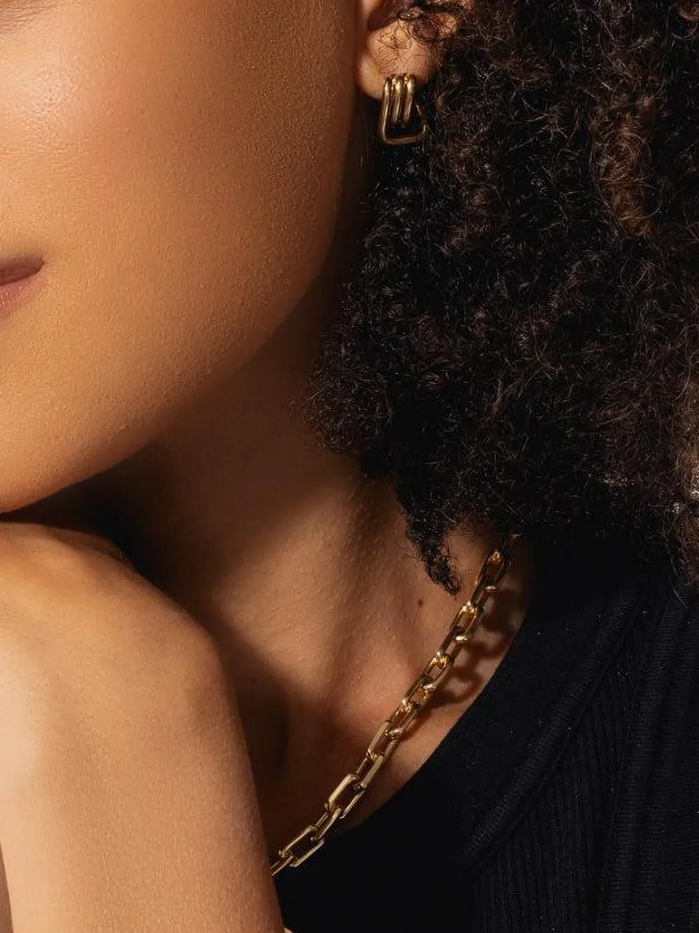 Walters Faith Huxley coil-link huggie earrings - Oro