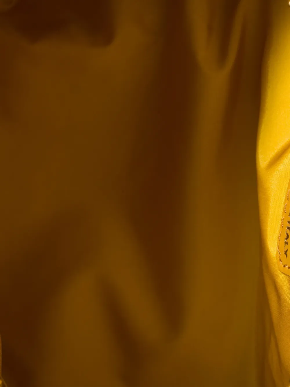 Miu Gabardine tas met geborduurd logo Geel