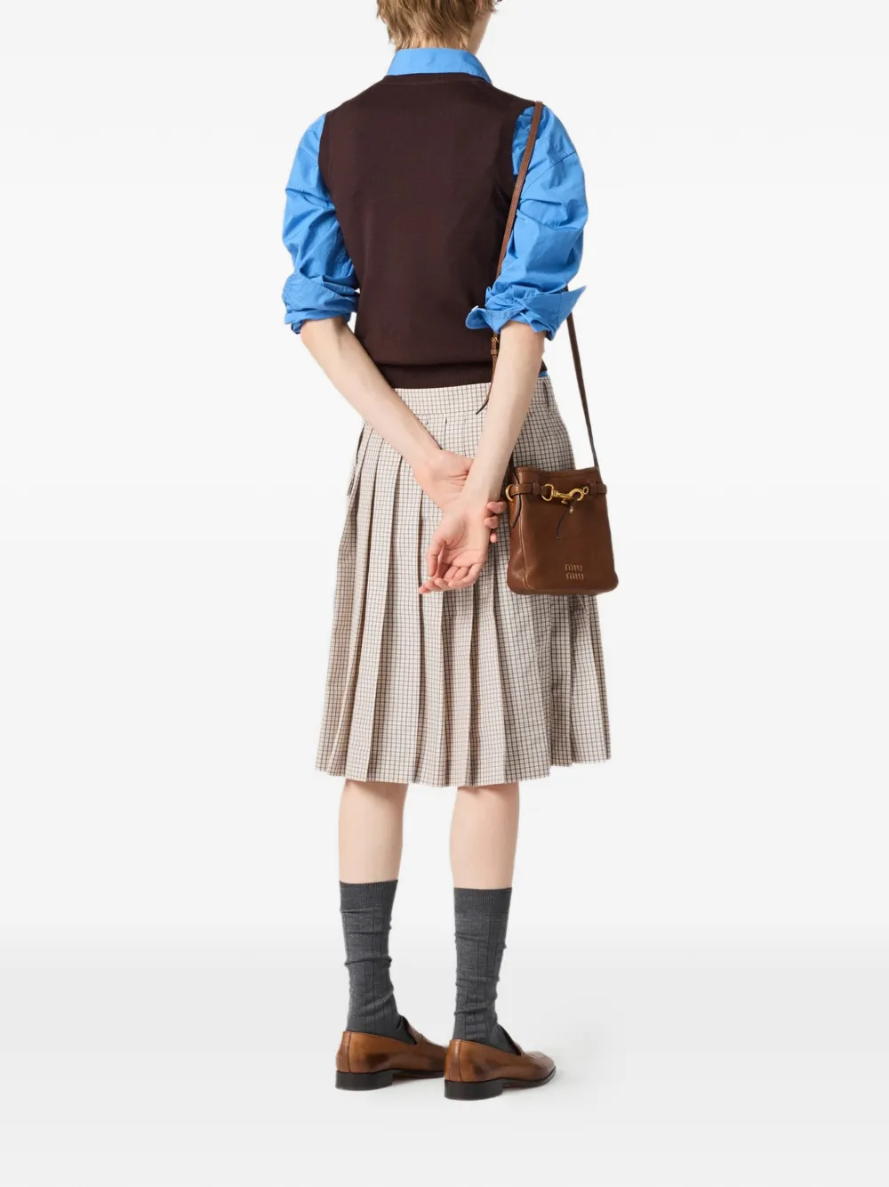 Miu Miu ロゴ Vネックトップ | ブラウン | FARFETCH JP
