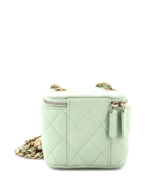 CHANEL Pre-Owned Pearl Crush Vanity Case with Chain Quilted Lambskin Mini clutch bag