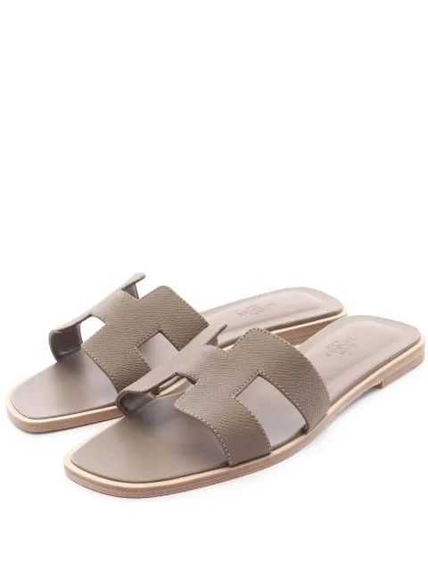Hermès Pre-Owned 2020s Oran sandals