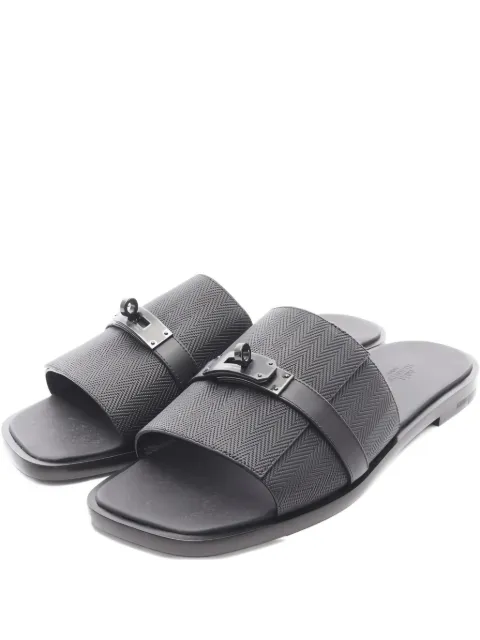 Hermès Pre-Owned sandales kelly à boucle (années 2020)