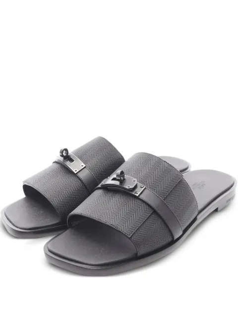 Hermès Pre-Owned 2020s kelly buckle sandals