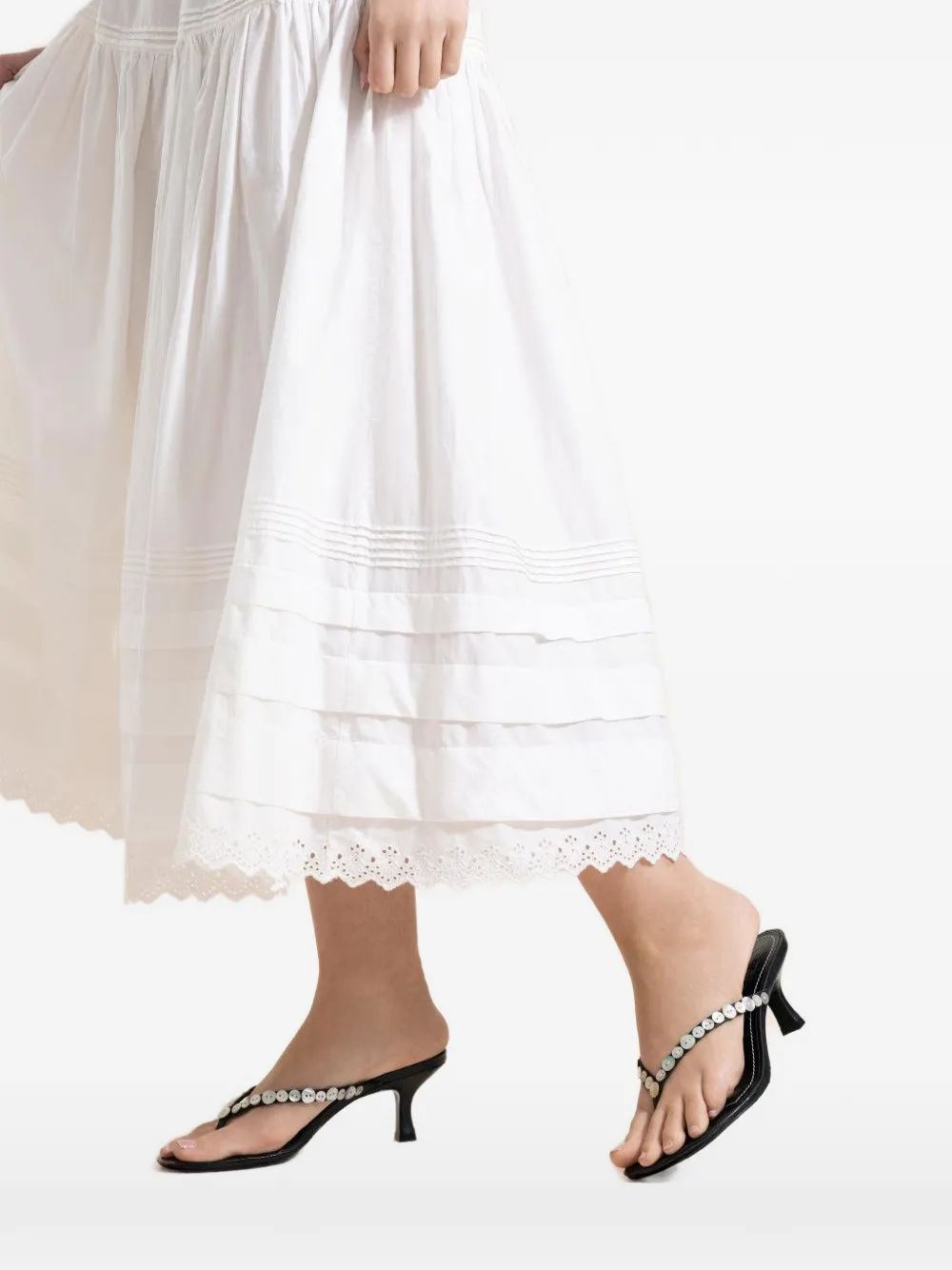 STAUD Sandalen met kitten hak Zwart