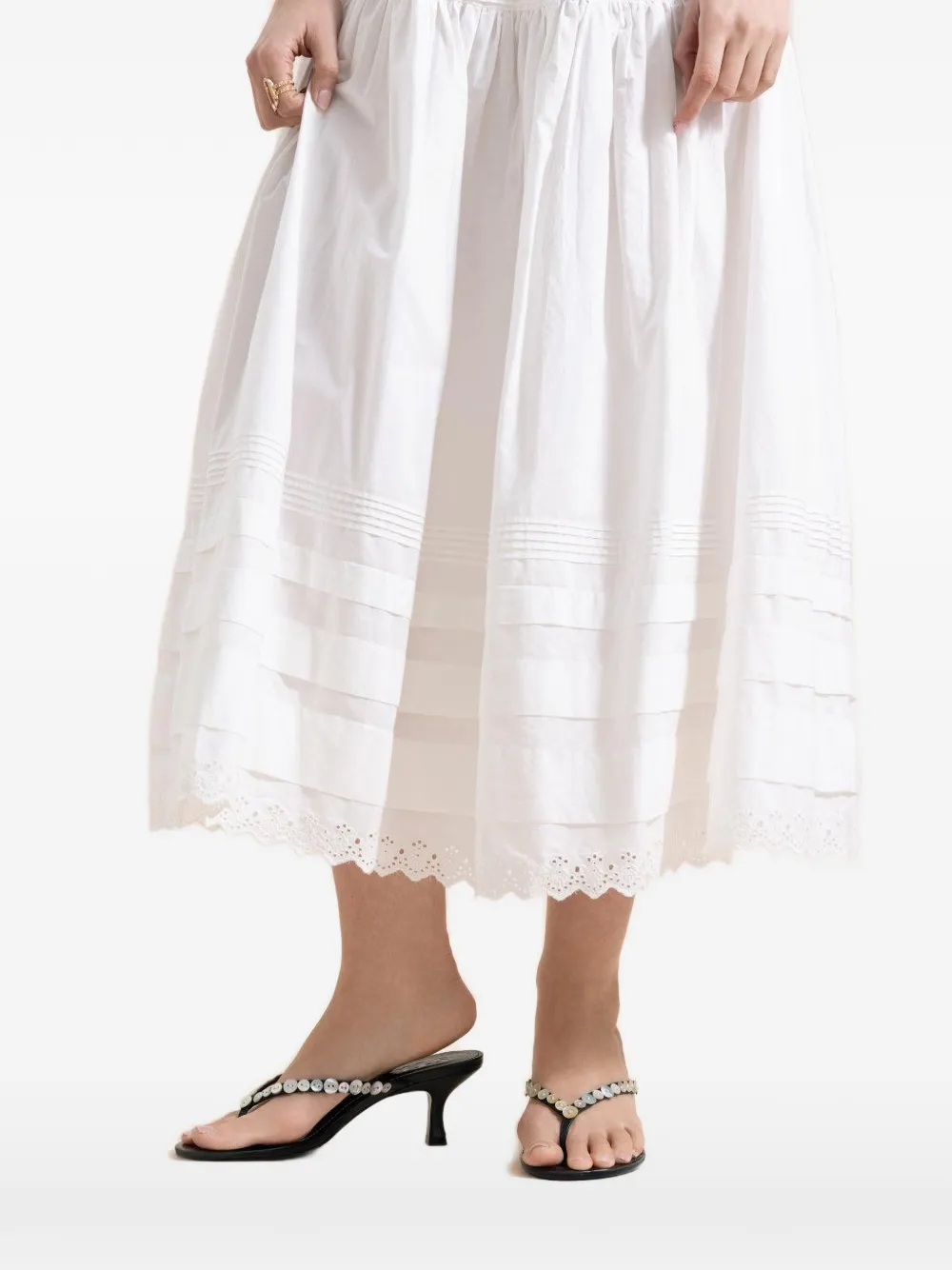 STAUD Sandalen met kitten hak Zwart