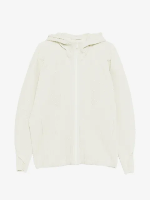 Homme Plissé Issey Miyake chamarra plisada