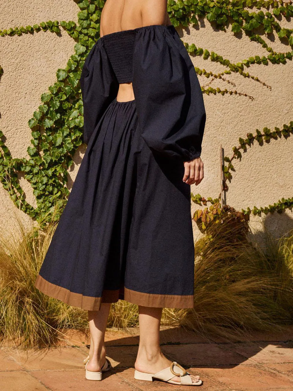 Pedro Garcia Edem circle-detail sandals Beige