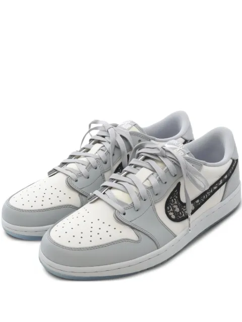 Christian Dior Pre-Owned x Nike Air Jordan 1 2020s lace-up low sneakers