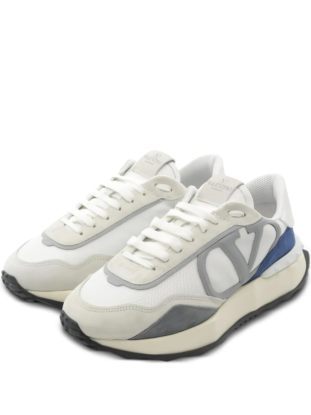 Valentino Garavani Pre-Owned 2020s logo-patch sneakers - Weiß