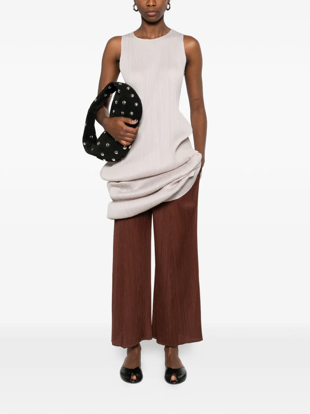 Pleats Please Issey Miyake pliss&eacute; trousers - Bruin
