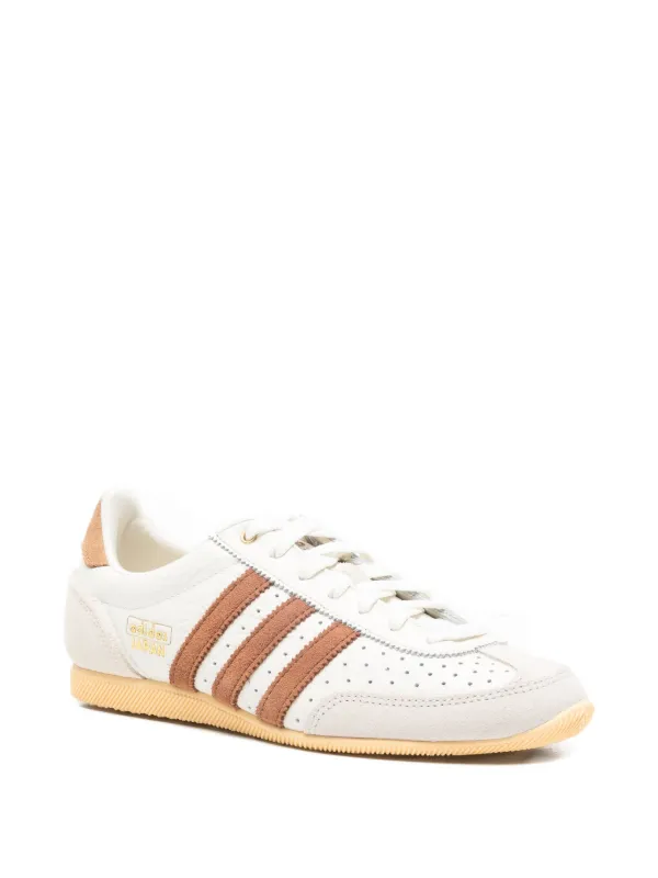 Adidas Japan スニーカー | ニュートラル | FARFETCH JP