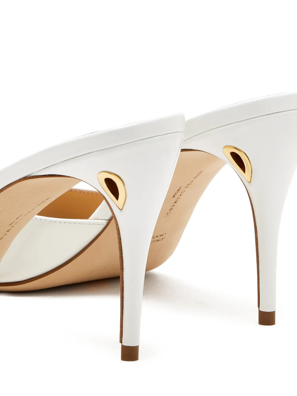 Jennifer Chamandi Guido muiltjes met uitgesneden hak Wit