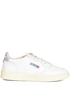 A BATHING APE® Bape STA™ Shark スニーカー | ホワイト | FARFETCH JP