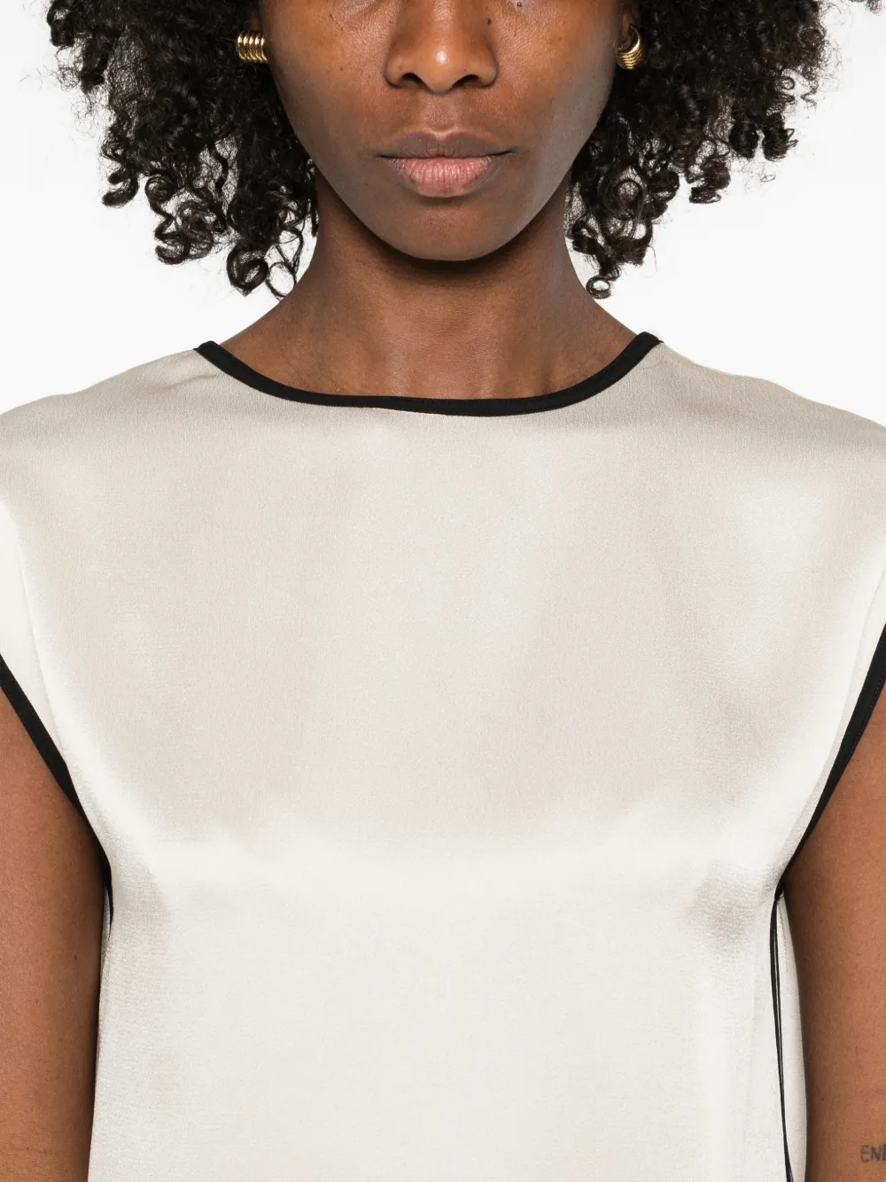 Forte Blouse met contrasterende afwerking Beige