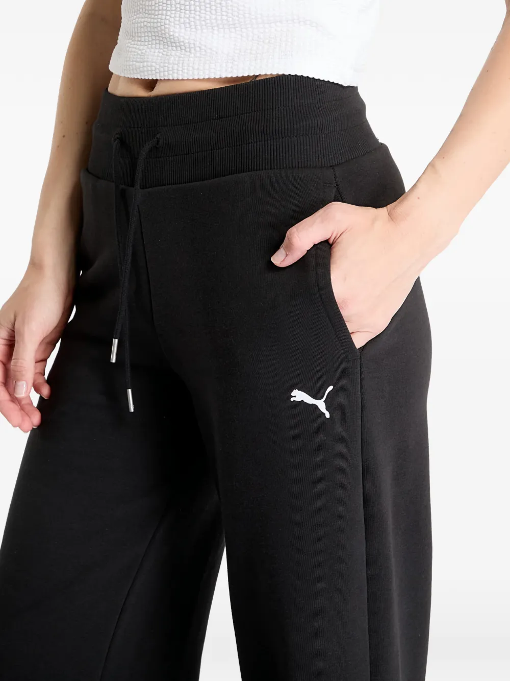 PUMA Wardrobe Essentials ruimvallende trainingsbroek Zwart