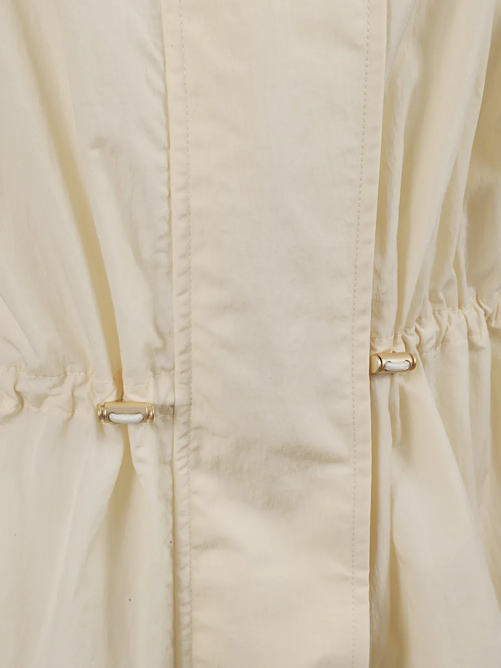 Concealed-Fastening Drawstring Cape