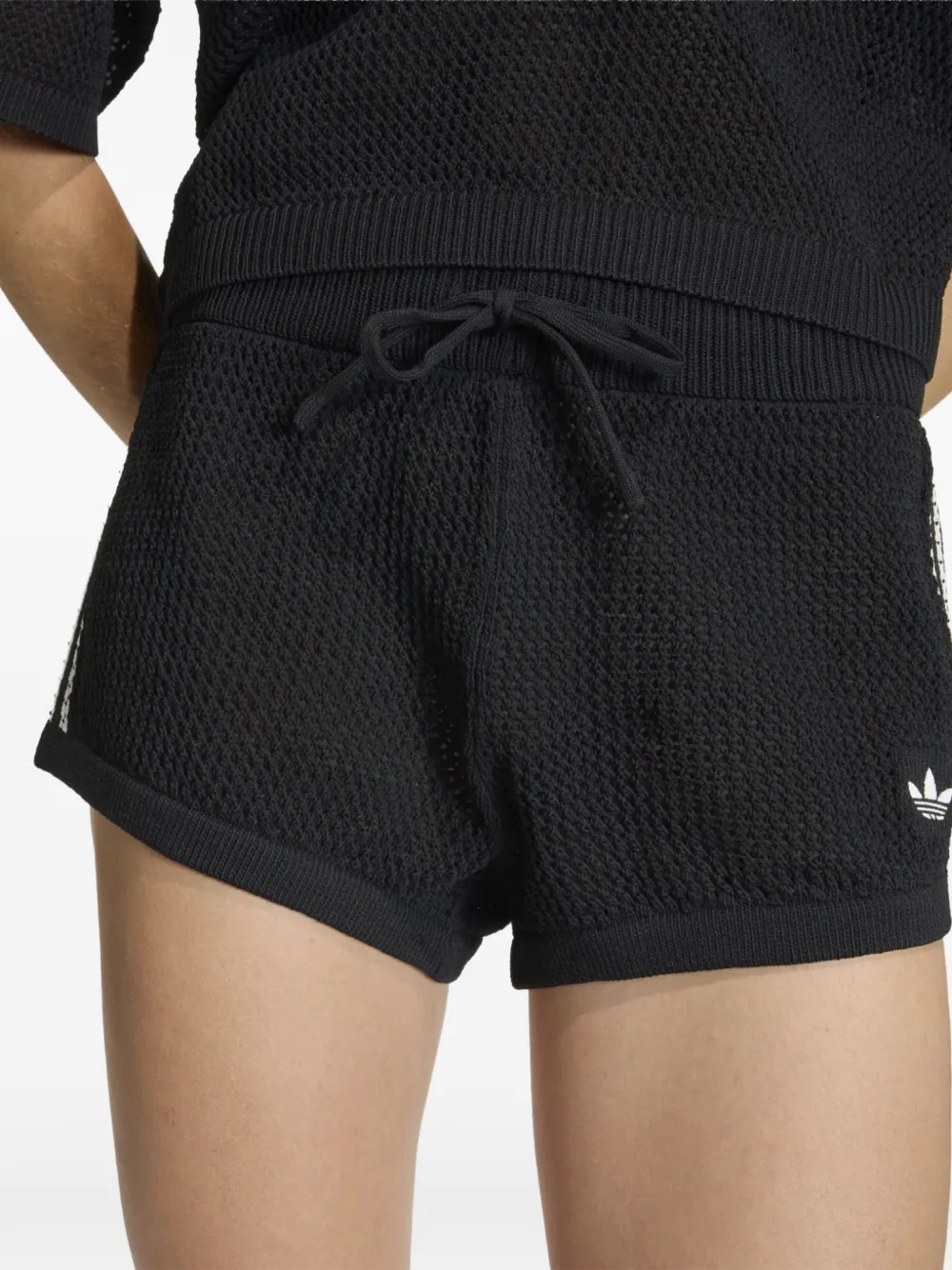adidas Gestreepte shorts met trekkoord Zwart