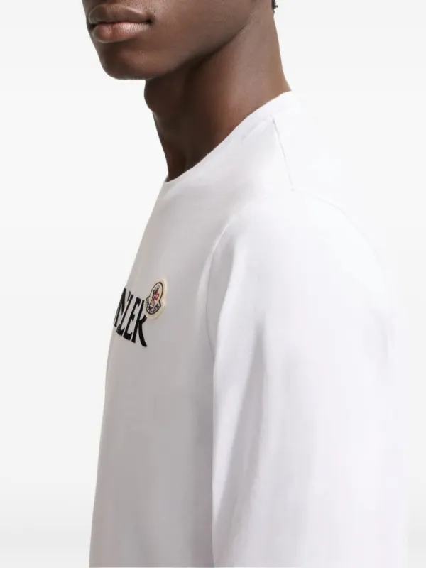 MONCLER × OFF-WHITE MAGLIA GIROCOLLO ロンT Moncler Moletom Com Estampa De Logo | Branco | FARFETCH BR