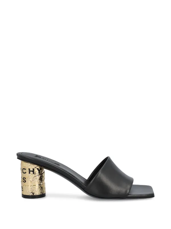 Givenchy ロゴエンボス レザーサンダル | ブラック | FARFETCH JP