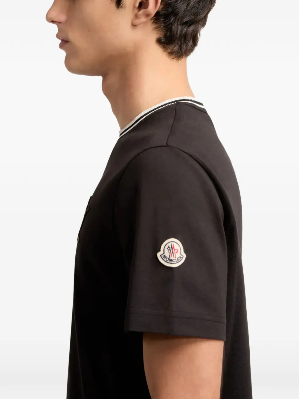 Moncler MonDuck T-shirt met logo-patch Zwart