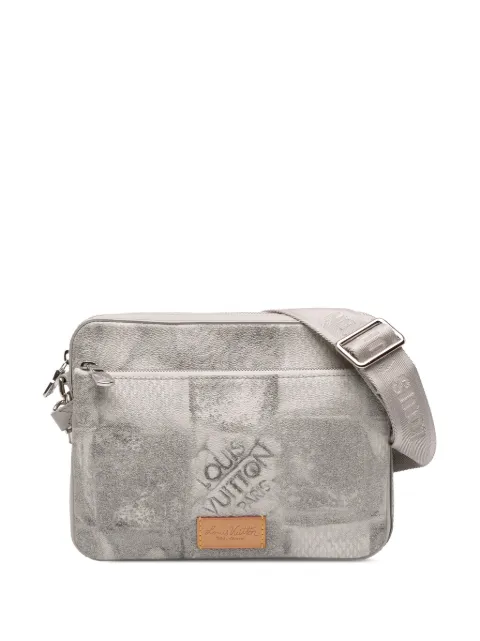 Louis Vuitton Pre-Owned bolsa crossbody Damier Salt Trio Messenger Bag 2021-2025