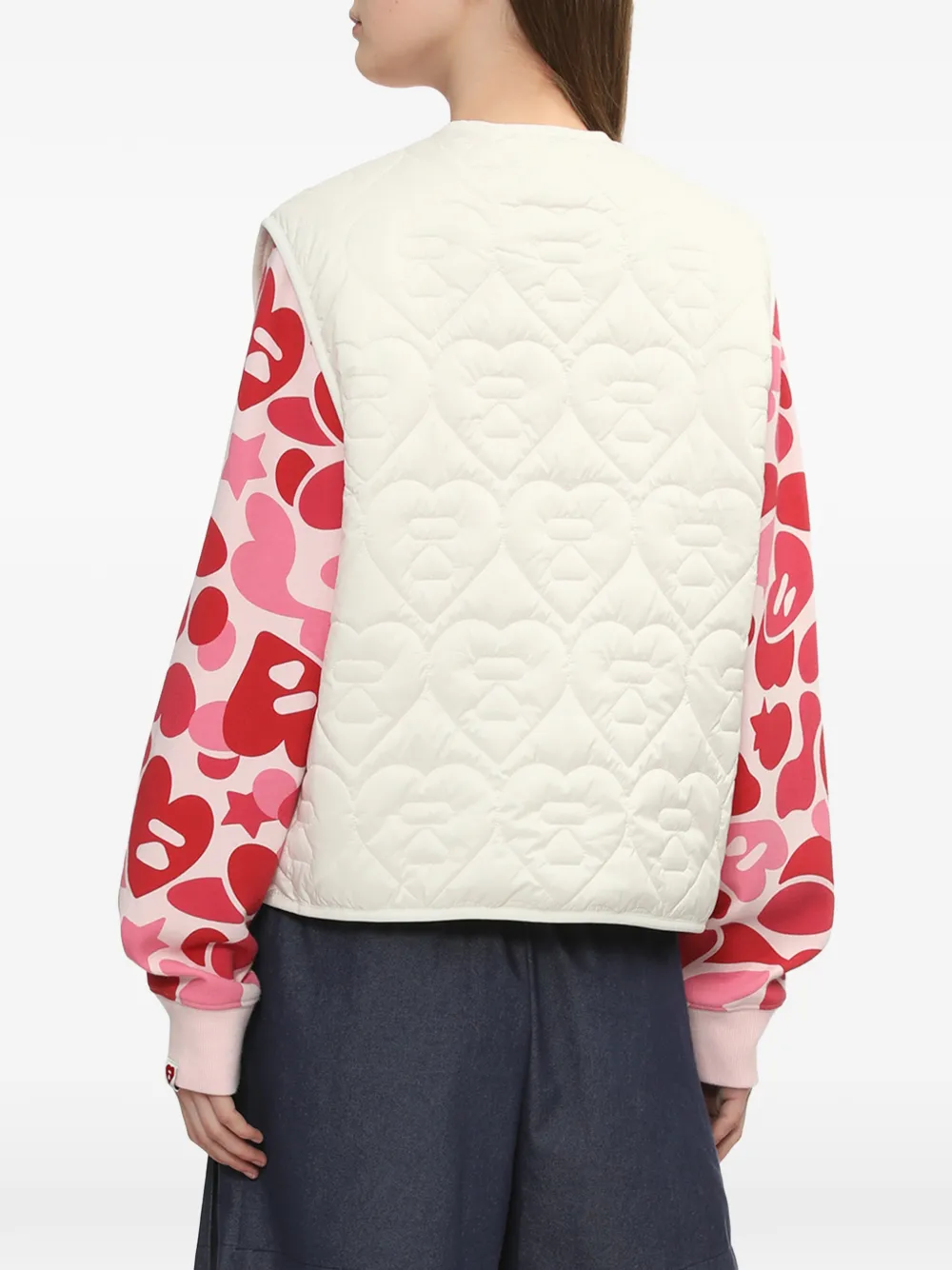 A BATHING APE Bodywarmer met hartapplicatie Beige