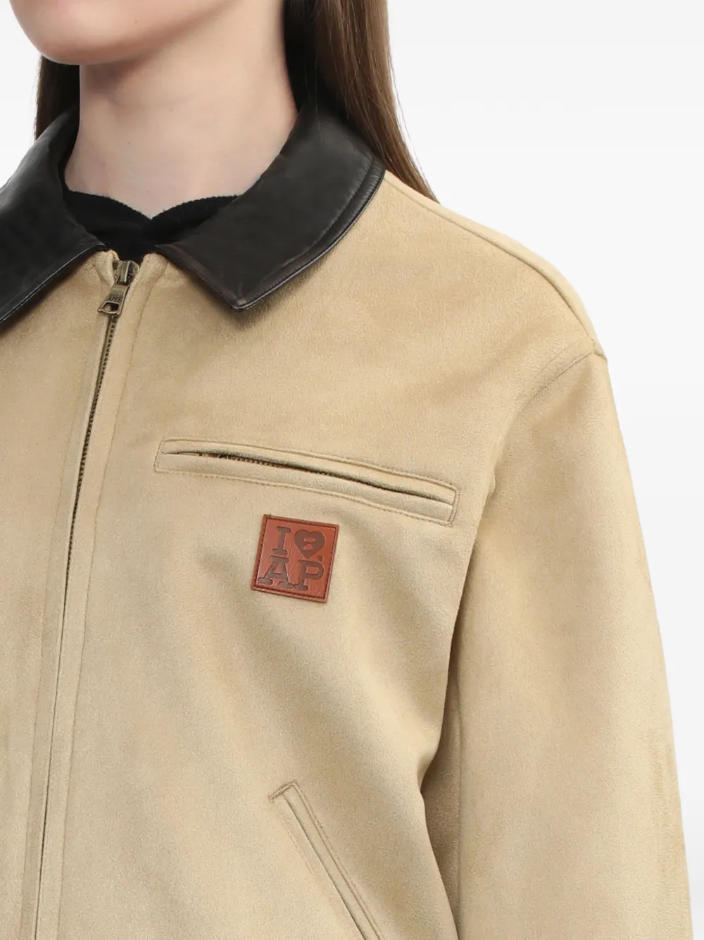 A BATHING APE Jack met logopatch en kraag Beige