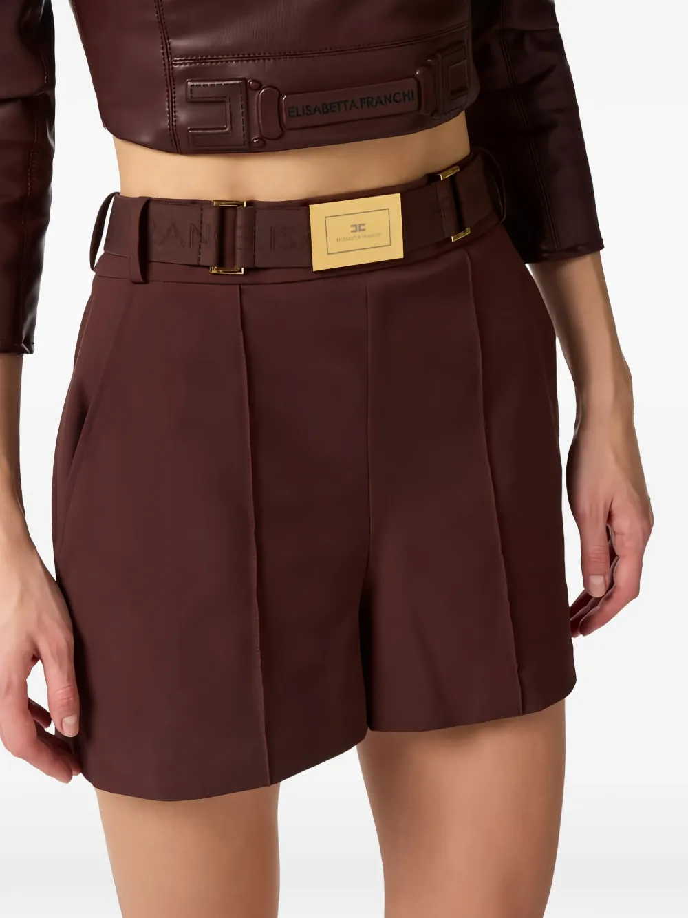 Elisabetta Franchi Shorts met ceintuur Bruin