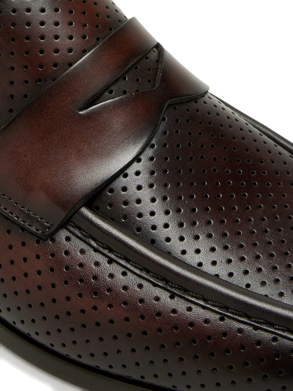 Magnanni Geperforeerde loafers Bruin