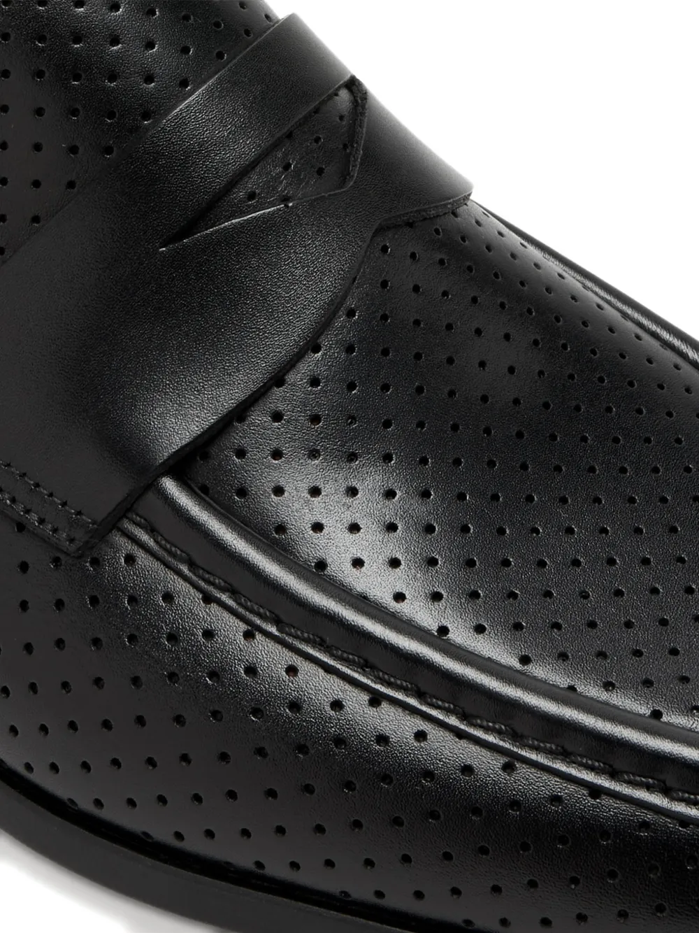 Magnanni Geperforeerde loafers Zwart